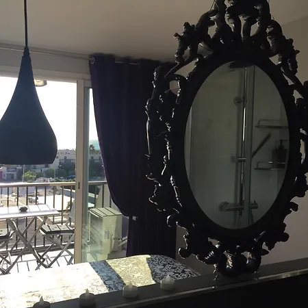 Glamour Naturiste Apartment *