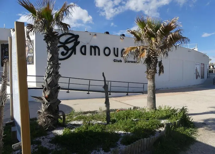 Glamour Naturiste Agde